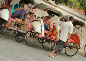 Becak drivers